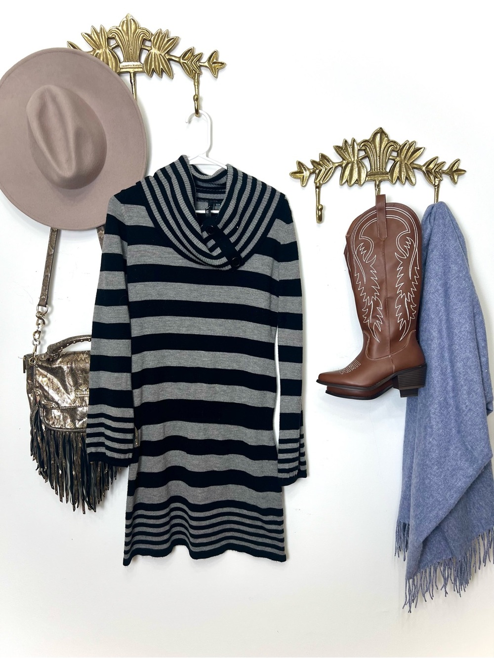 Striped sweater dress / tunic S/M ptp 19” l 34.5”